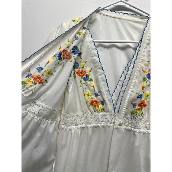 Vintage Gilead White Embroidered Nightgown & Robe Set Medium Cottagecore Lace - Picture 7 of 16